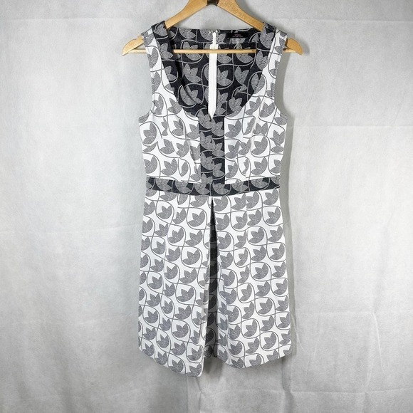 Trina Turk White Black Lucenda A-Line Dress Size 6 - Picture 1 of 9